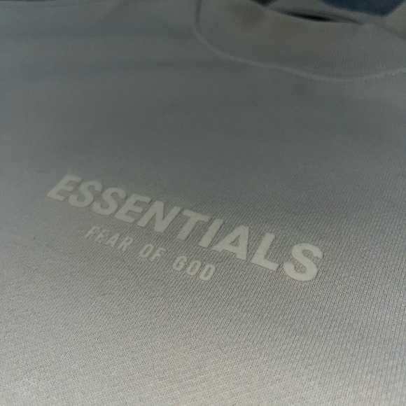 Essentials Fear Of God Relaxed Crewneck - Picture 3 of 5